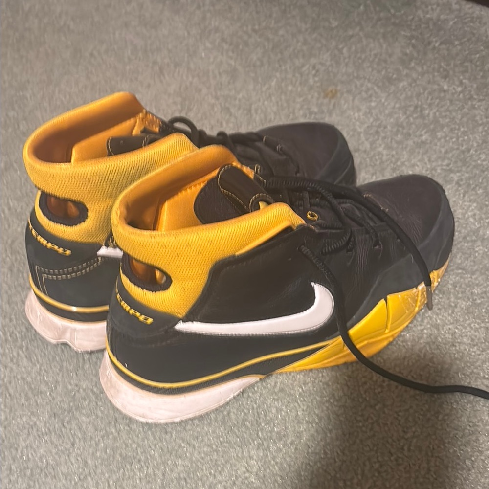 Nike Black and Yellow Mid-Top Sneakers